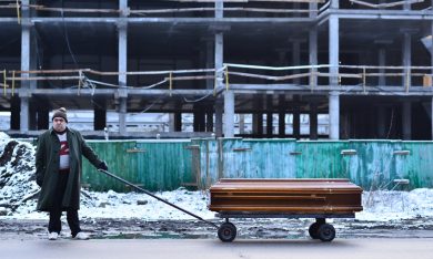 Easy – Un viaggio facile facile, commedia italiana di Andrea Magnani