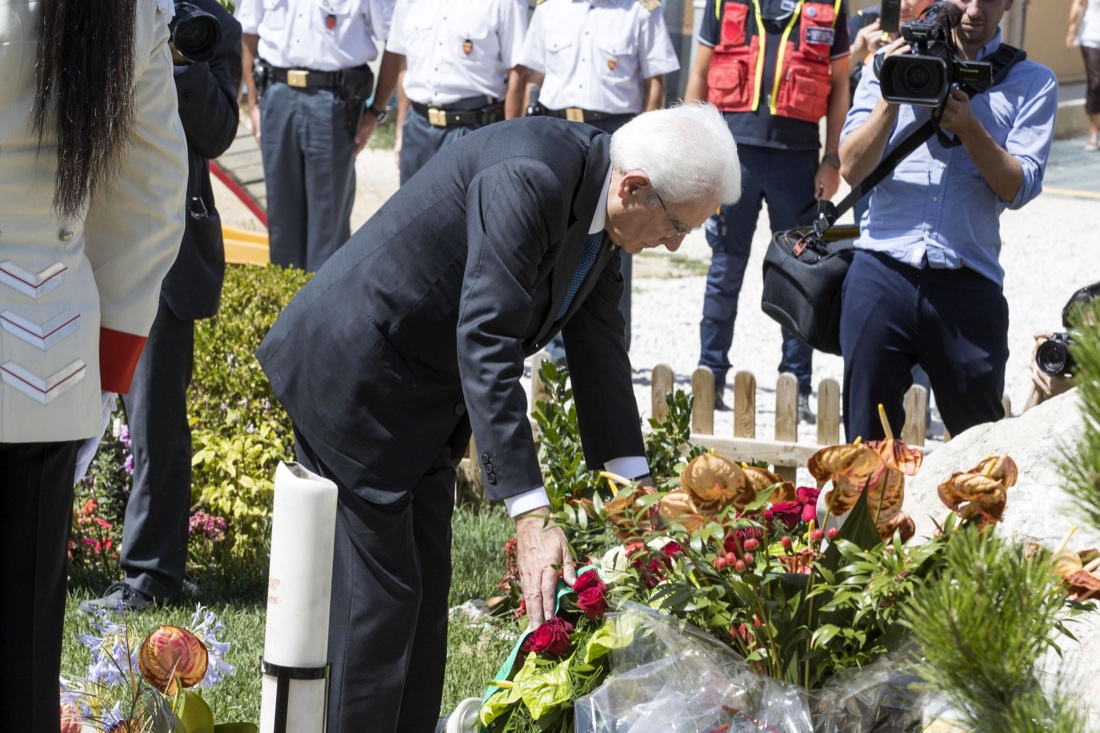 Galleria foto 'Il Presidente Mattarella sui luoghi del terremoto del 2016 – FOTO' - foto 2