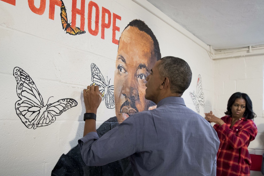 Barack e Michelle Obama: che cosa fanno ora Barack e Michelle Obama: che cosa fanno ora