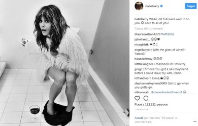 Halle Berry saluta così i due milioni di follower su Instagram