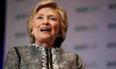Amazon, quante censure al libro della Clinton