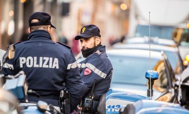 Ravetto: “Aboliamo i permessi umanitari”