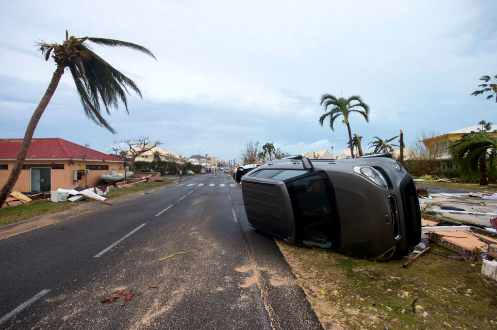 Irma perde forza, ma si lascia alle spalle morti e 50 miliardi di danni Irma perde forza, ma si lascia alle spalle morti e 50 miliardi di danni