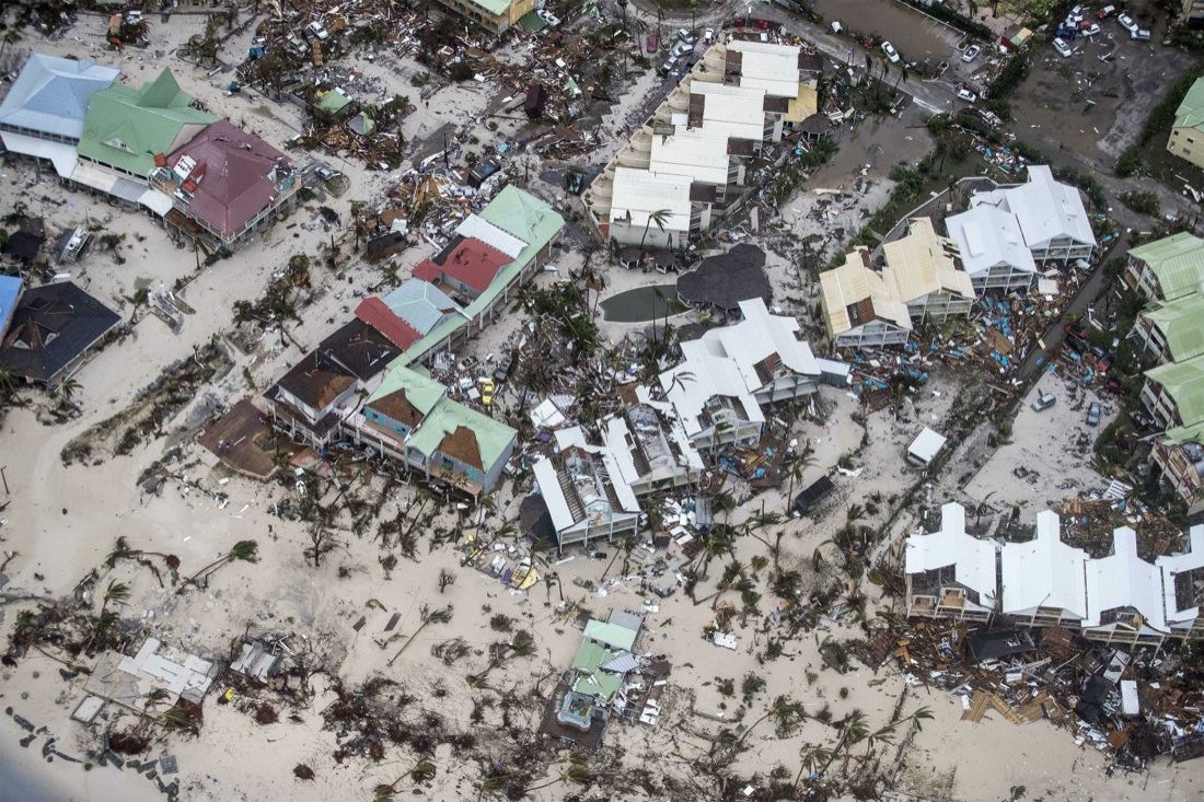 Irma perde forza, ma si lascia alle spalle morti e 50 miliardi di danni Irma perde forza, ma si lascia alle spalle morti e 50 miliardi di danni