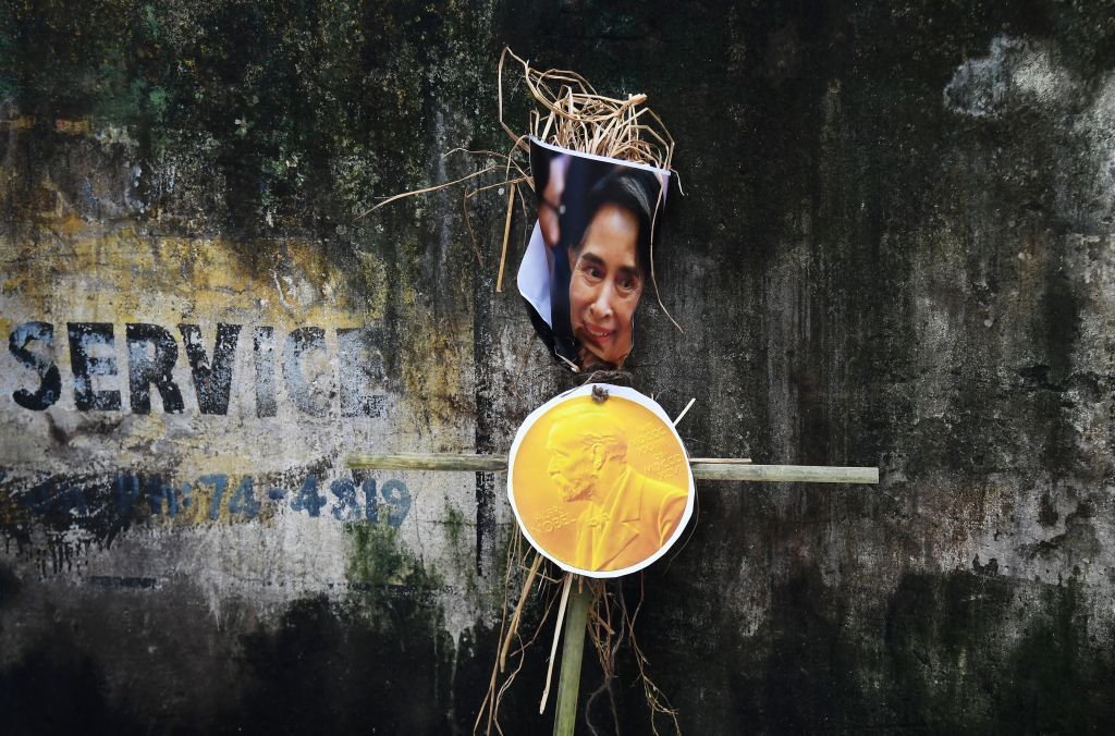 San Suu Kyi e Malala: scontro tra i due Nobel, spiegato bene San Suu Kyi e Malala: scontro tra i due Nobel, spiegato bene