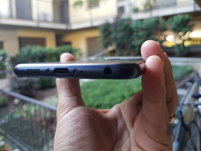 Zenfone Zoom S: Asus ci crede davvero Zenfone Zoom S: Asus ci crede davvero