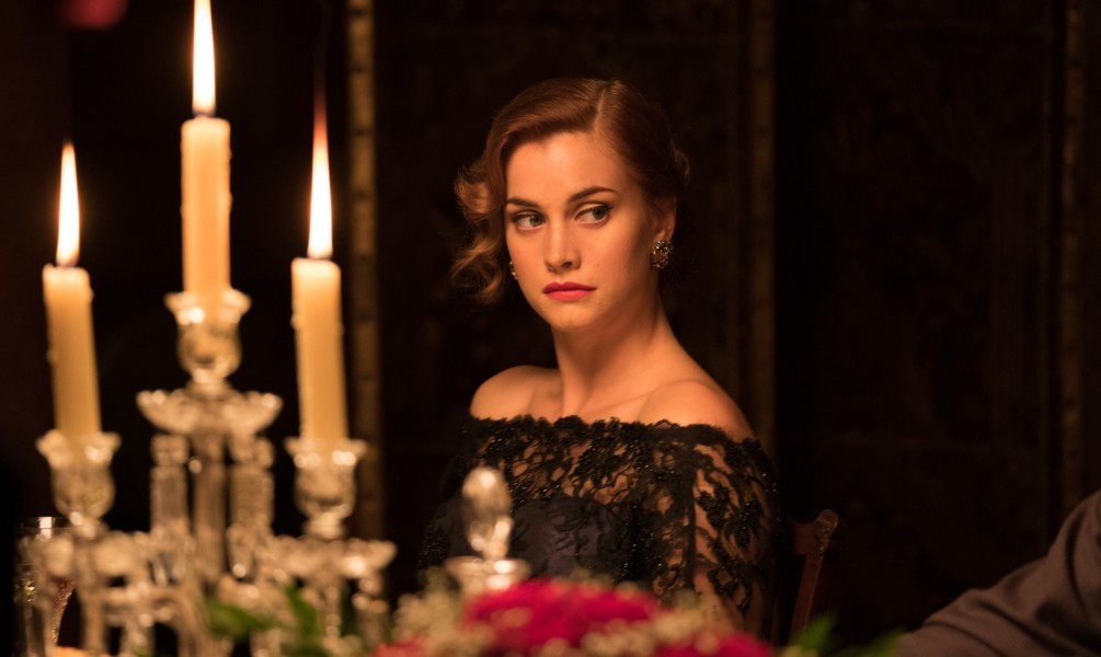 Mistero a Crooked House, Agatha Christie con la siringa – La recensione