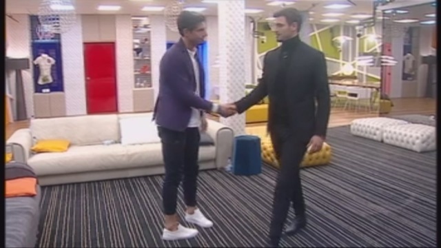 Grande Fratello Vip 2: Cecilia Rodriguez lascia Francesco Monte Grande Fratello Vip 2: Cecilia Rodriguez lascia Francesco Monte