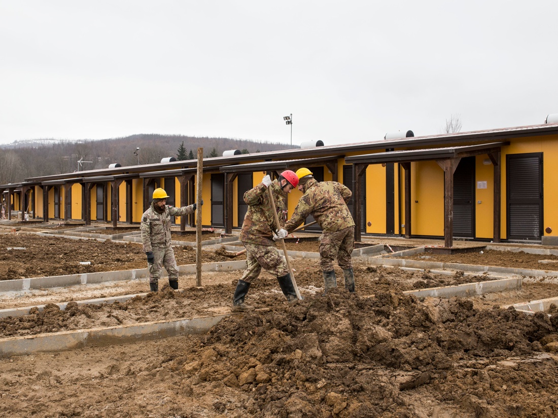 Terremoto, le casette sono invivibili