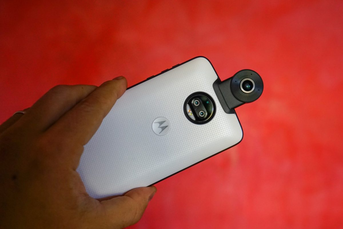 Galleria foto 'Motorola Moto Z2 Force, la recensione' - foto 28