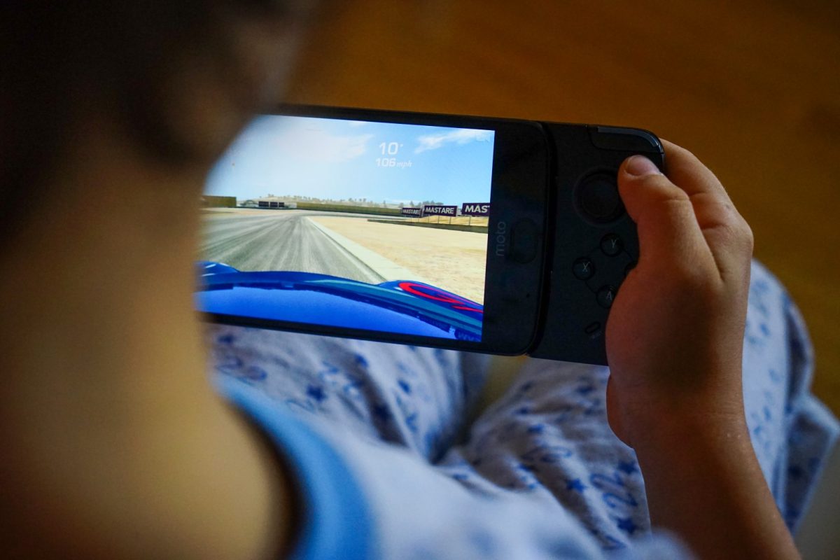 Galleria foto 'Motorola Moto Z2 Force, la recensione' - foto 17