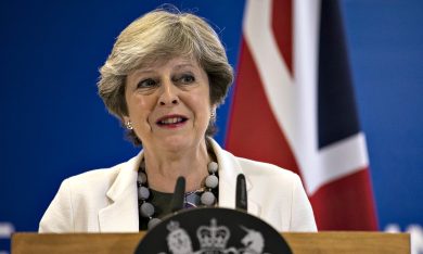 Brexit, come trattare con Theresa May che fa l’europea