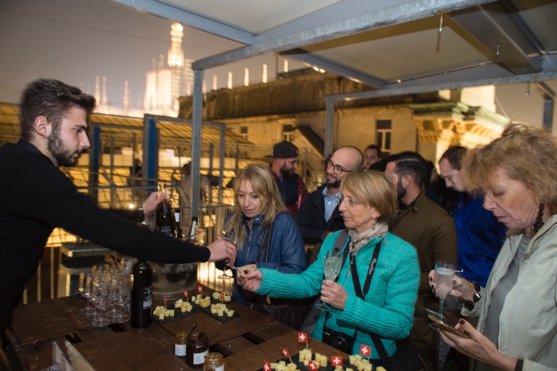 A passeggio sui tetti di Milano – FOTO e VIDEO A passeggio sui tetti di Milano – FOTO e VIDEO