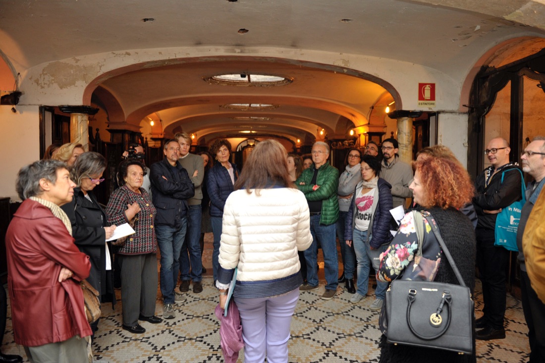 Milano: “Albergo Diurno Venezia”, dove il tempo si è fermato – FOTO e VIDEO Milano: “Albergo Diurno Venezia”, dove il tempo si è fermato – FOTO e VIDEO