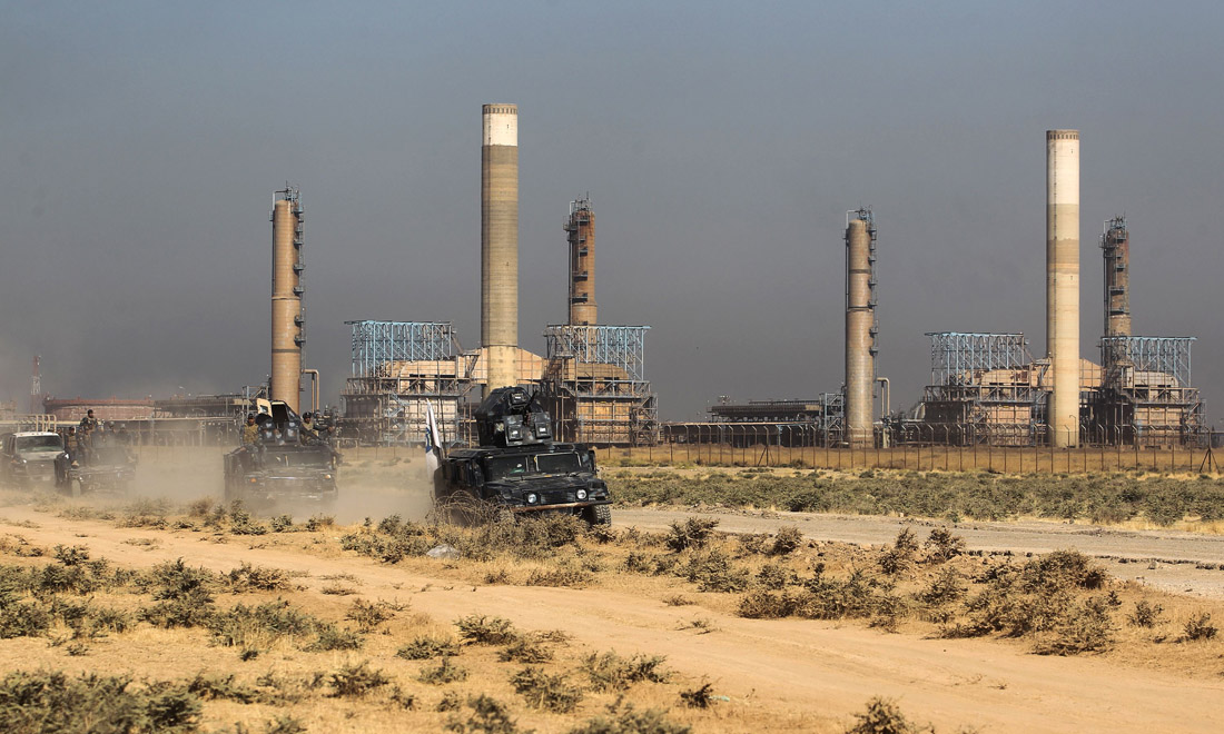 Iraq: scontri tra curdi e Baghdad attorno al petrolio di Kirkuk – Foto