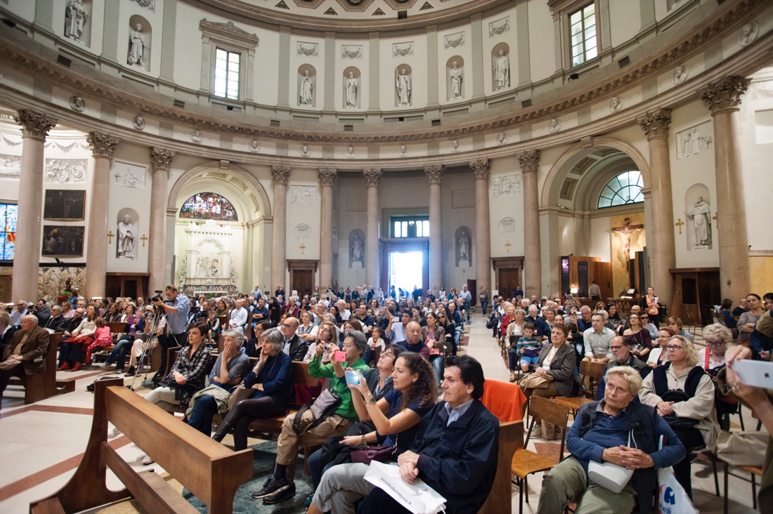 Panorama d’Italia a Milano: sindaco, fanfara e coro di voci bianche per l’inaugurazione