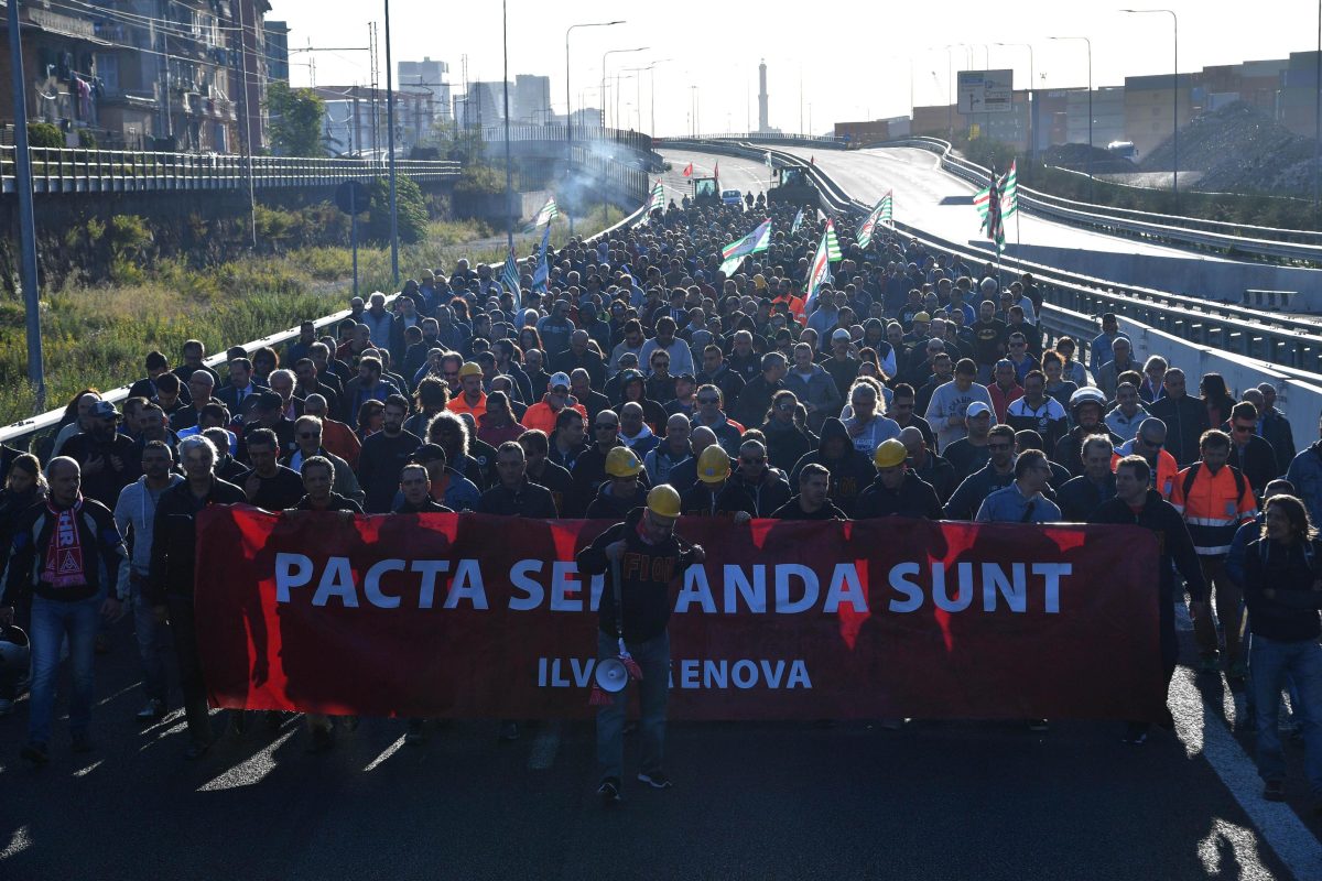 Galleria foto 'Ilva: dove vuole arrivare Calenda nella trattativa con Arcelor Mittal' - foto 2