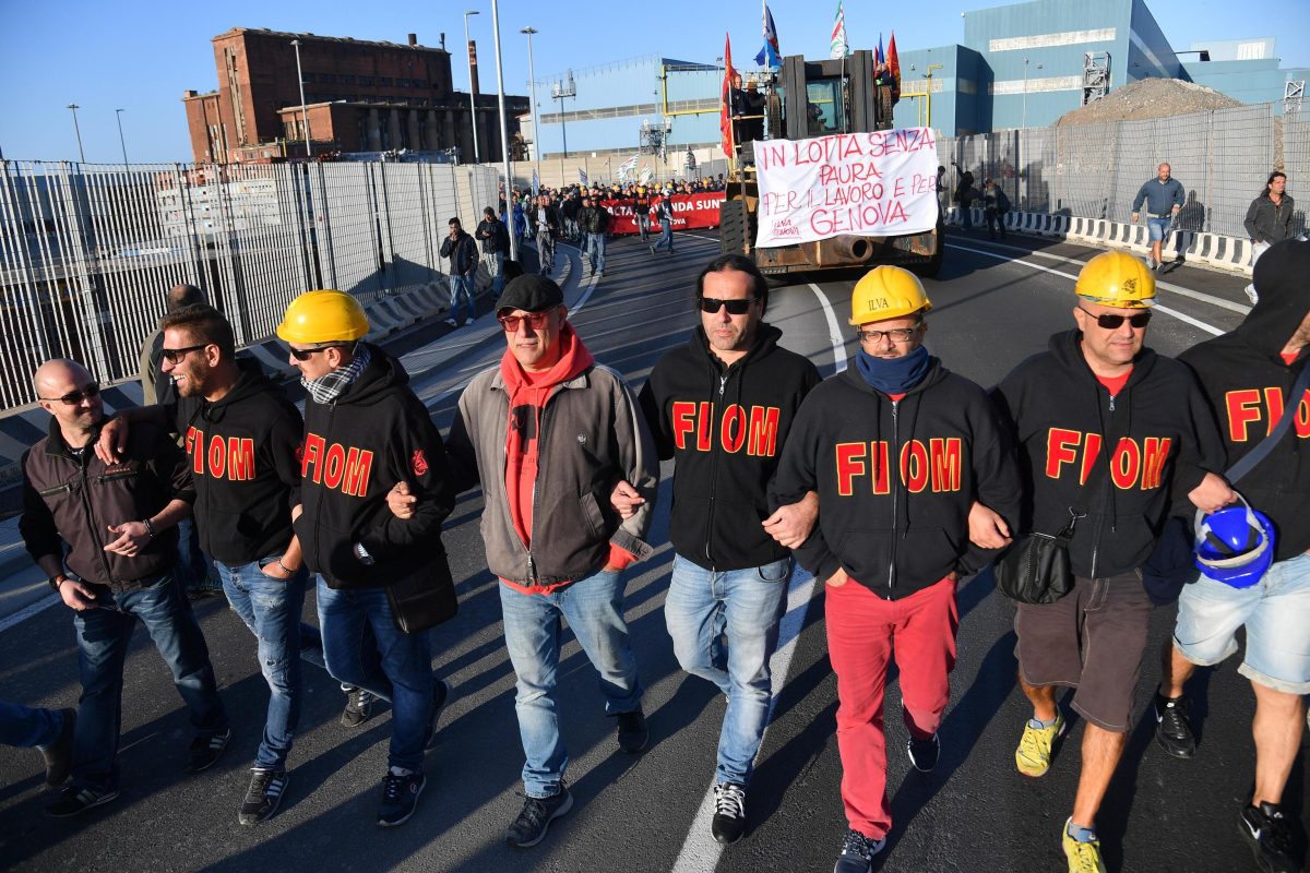 Galleria foto 'Ilva: dove vuole arrivare Calenda nella trattativa con Arcelor Mittal' - foto 3