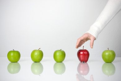 La teoria del “pungolo” del Nobel Thaler, spiegata bene