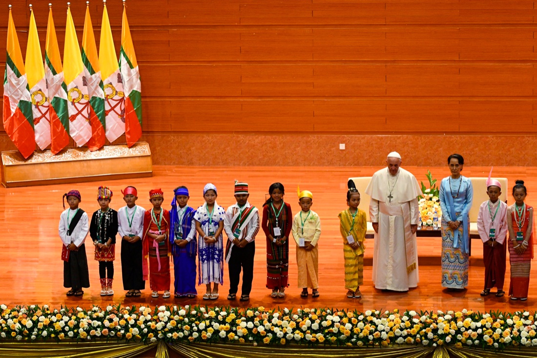Papa Francesco in Myanmar e Bangladesh: le foto più belle Papa Francesco in Myanmar e Bangladesh: le foto più belle