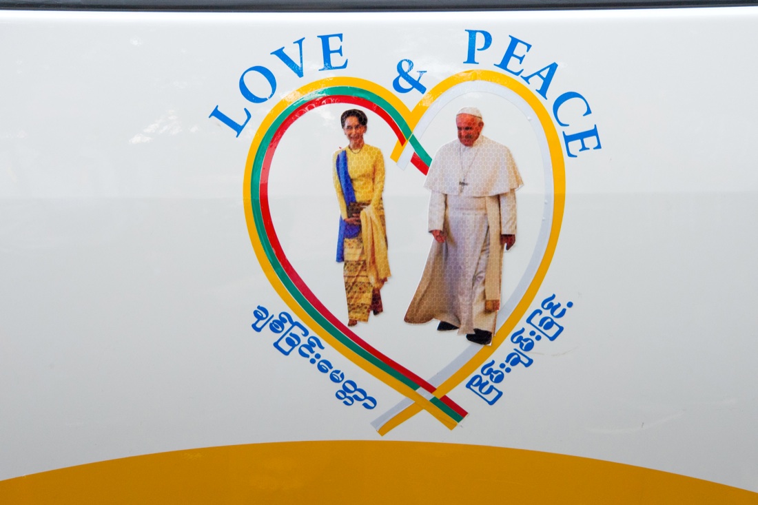 Papa Francesco in Myanmar e Bangladesh: le foto più belle Papa Francesco in Myanmar e Bangladesh: le foto più belle
