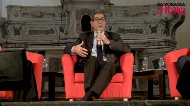 Sicilia, una regione allo specchio