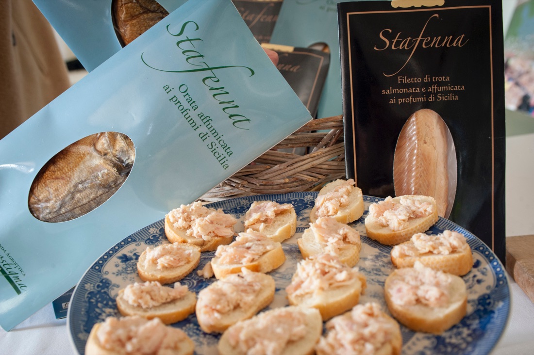 Pesce e vino: il duetto che valorizza le eccellenze siciliane Pesce e vino: il duetto che valorizza le eccellenze siciliane