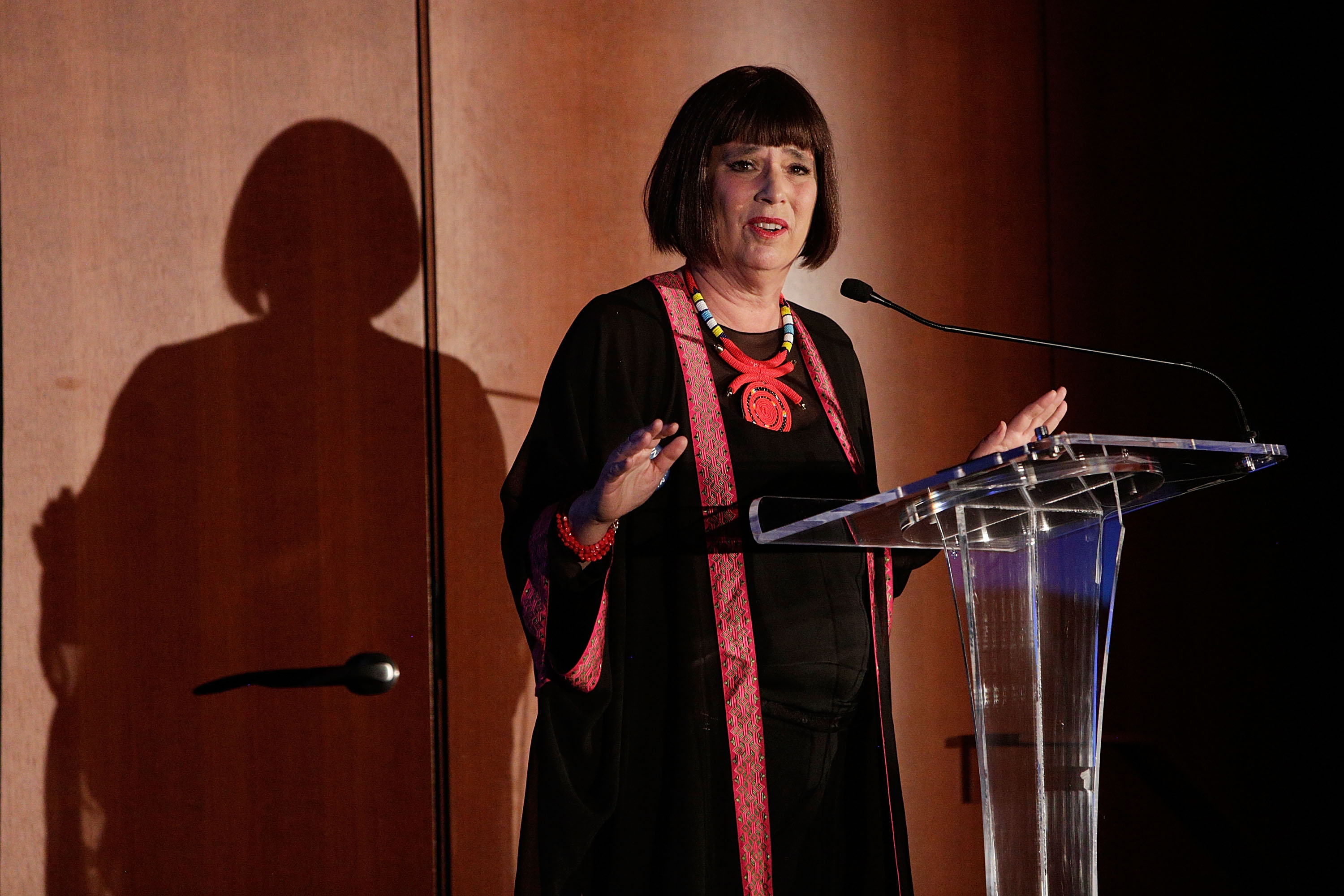 Violenza sulle donne: 5 storie di eroi quotidiani