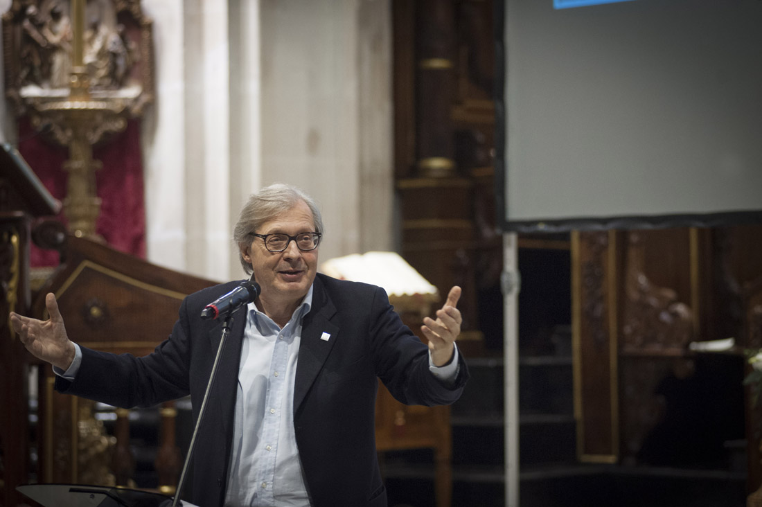 Vittorio Sgarbi a Ragusa, “la provincia più bella della Sicilia” – FOTO e VIDEO