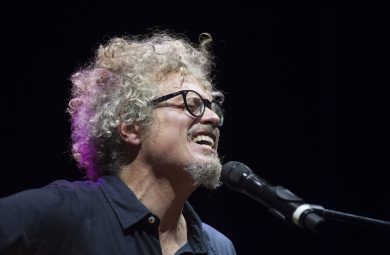 Niccolò Fabi: “Sono ancora qui con tutti i miei capelli” – Intervista