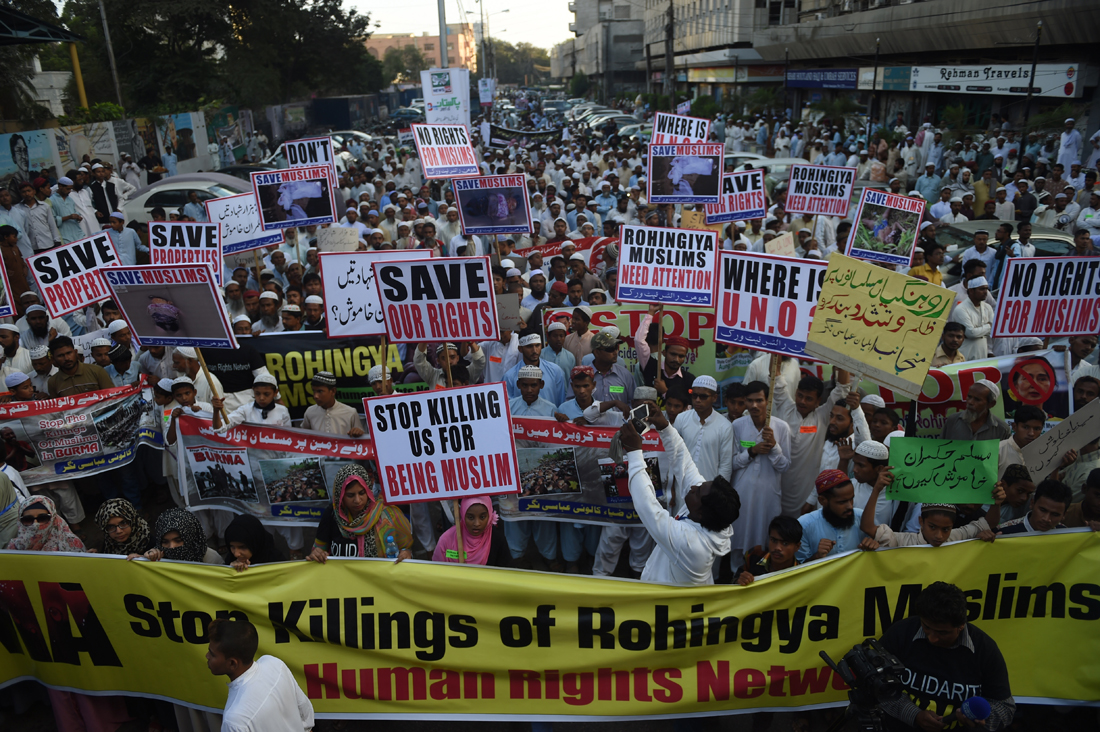 Myanmar, i Rohingya schiacciati fra repressione etnica e guerriglia Myanmar, i Rohingya schiacciati fra repressione etnica e guerriglia