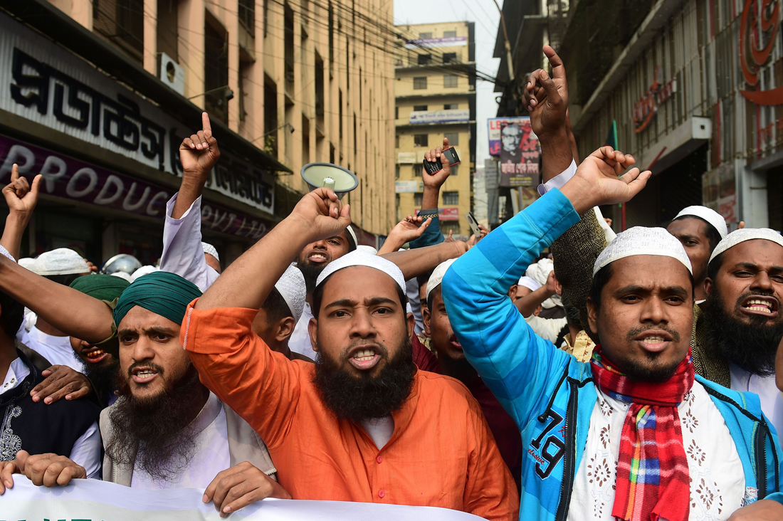 Myanmar, i Rohingya schiacciati fra repressione etnica e guerriglia Myanmar, i Rohingya schiacciati fra repressione etnica e guerriglia