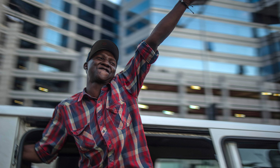 Zimbabwe in festa per le dimissioni del presidente Robert Mugabe – Foto Zimbabwe in festa per le dimissioni del presidente Robert Mugabe – Foto