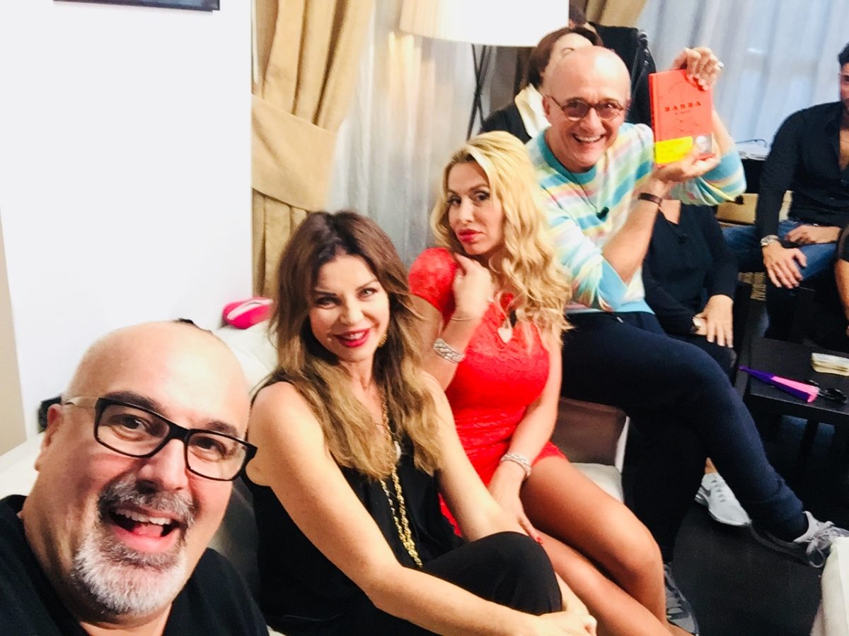 Galleria foto 'Le feste vip della settimana: è ancora estate al Samara beach' - foto 4