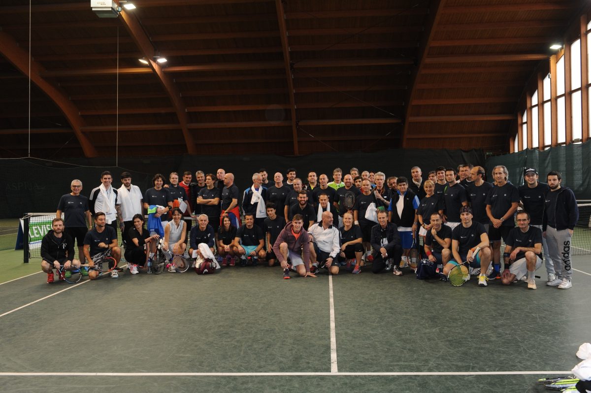 Galleria foto 'Le feste vip della settimana: è ancora estate al Samara beach' - foto 3