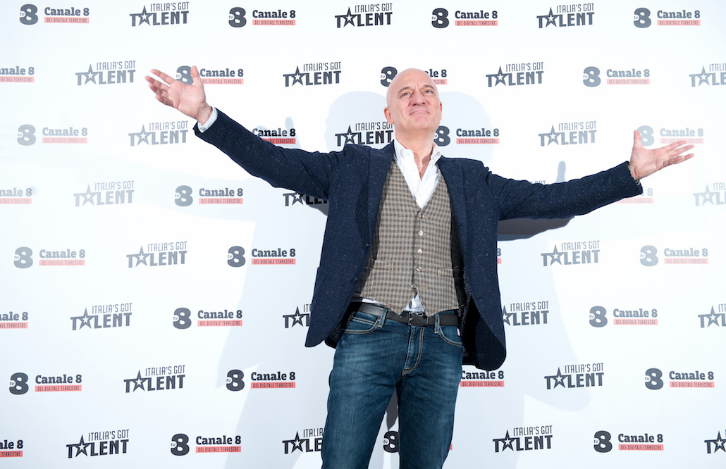 The Comedians, la serie con Claudio Bisio e Frank Matano The Comedians, la serie con Claudio Bisio e Frank Matano