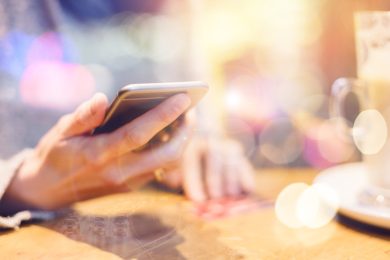 Il cellulare è il nuovo portafogli. Ecco come cambia la finanza personale