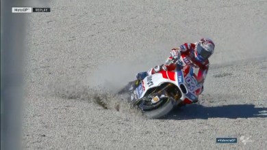 Dovizioso, caduta a Valencia, mondiale MotoGp a Marquez | video
