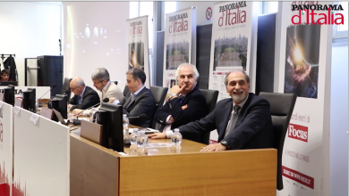 Esplorare lo spazio con Focus: l’affascinante mondo dei satelliti