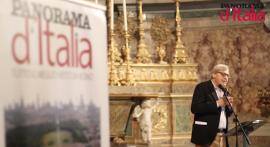 Vittorio Sgarbi, a Caserta viaggio alla ricerca di un tempo perduto