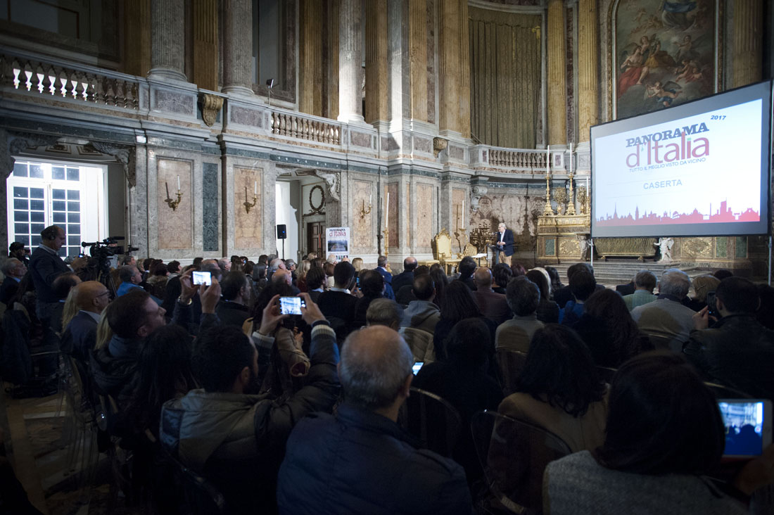 Vittorio Sgarbi: Caserta, la città dove il tempo si è fermato – FOTO e VIDEO