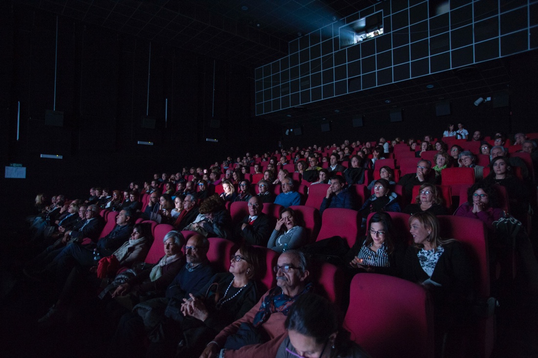 “Terapia di coppia per amanti”, dal libro al film – FOTO “Terapia di coppia per amanti”, dal libro al film – FOTO