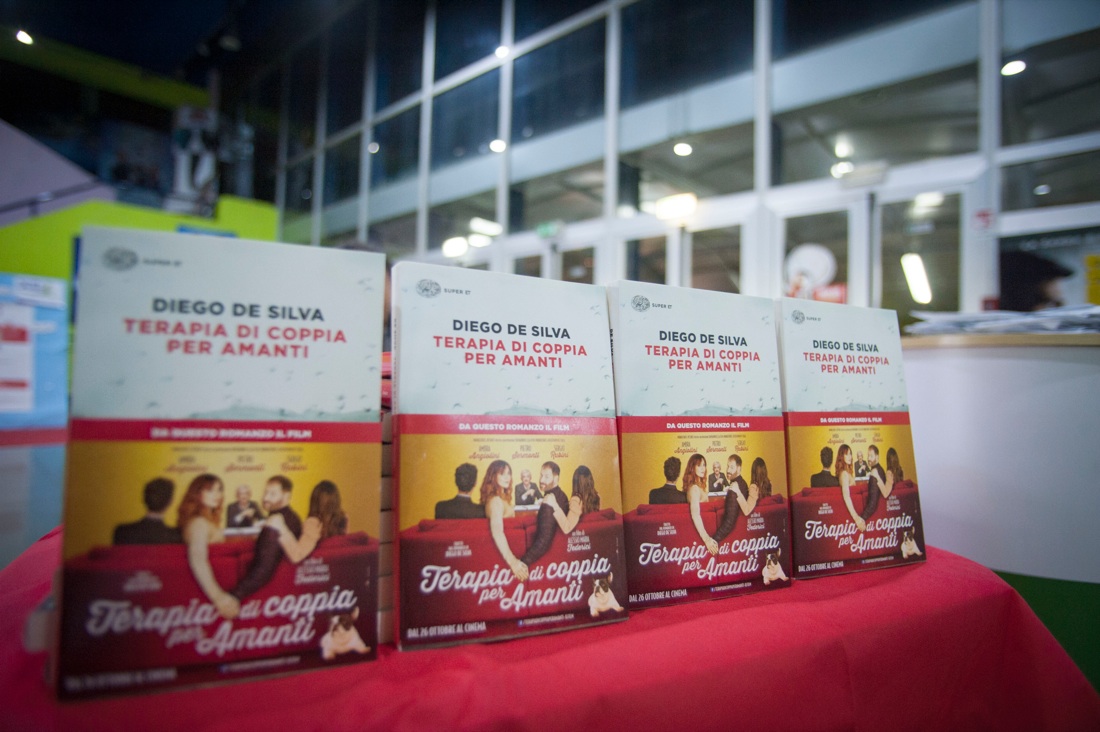 “Terapia di coppia per amanti”, dal libro al film – FOTO “Terapia di coppia per amanti”, dal libro al film – FOTO