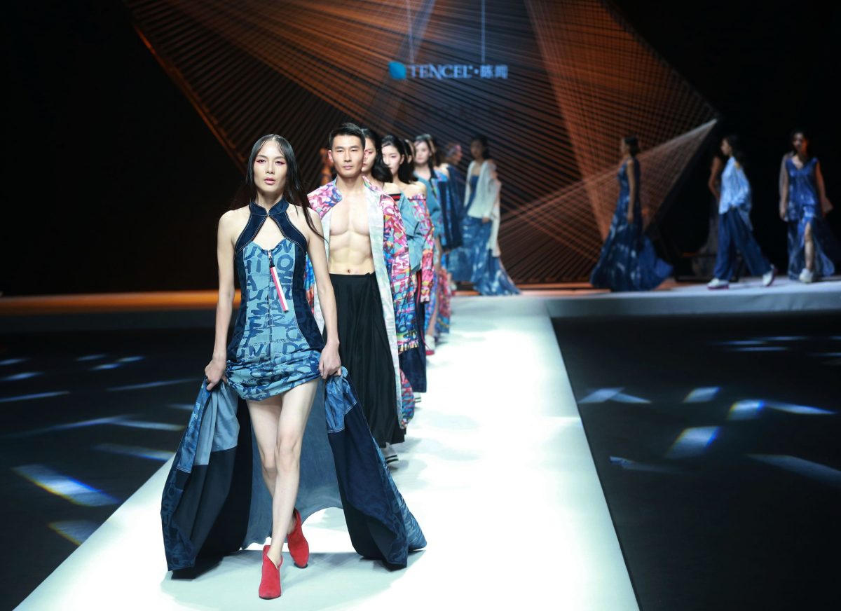 Galleria foto 'China fashion week, le foto più belle' - foto 3