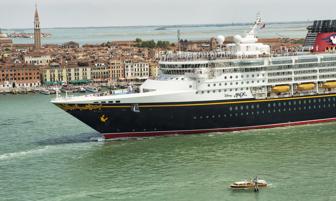 Venezia, stop alle grandi navi da crociera a San Marco – Foto Venezia, stop alle grandi navi da crociera a San Marco – Foto