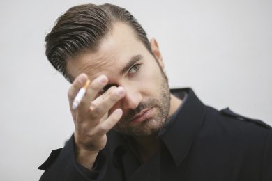 Davide Petrella: “Ecco come scrivere una canzone senza tempo”