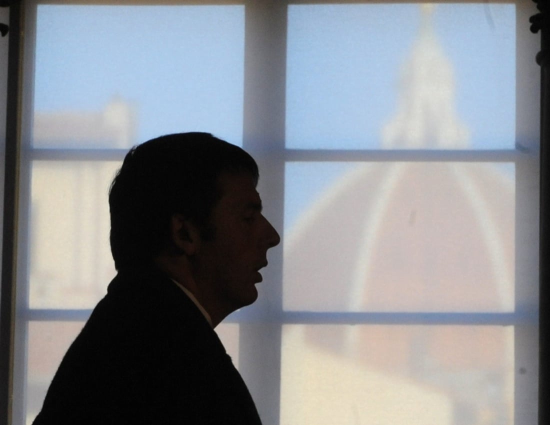 Matteo Renzi solo in tv contro tutti