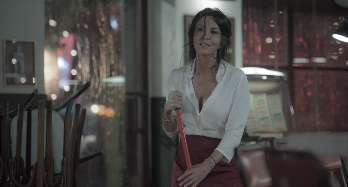 The Place: Mastandrea  a caccia dei desideri umani – Recensione