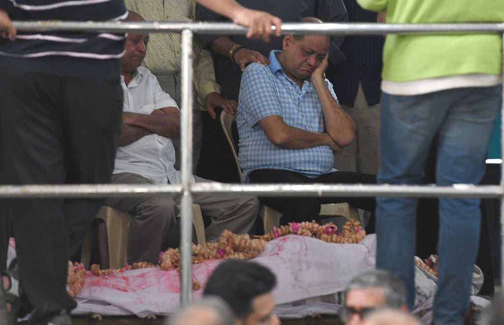 Mumbai, incendio alla festa di compleanno: le foto