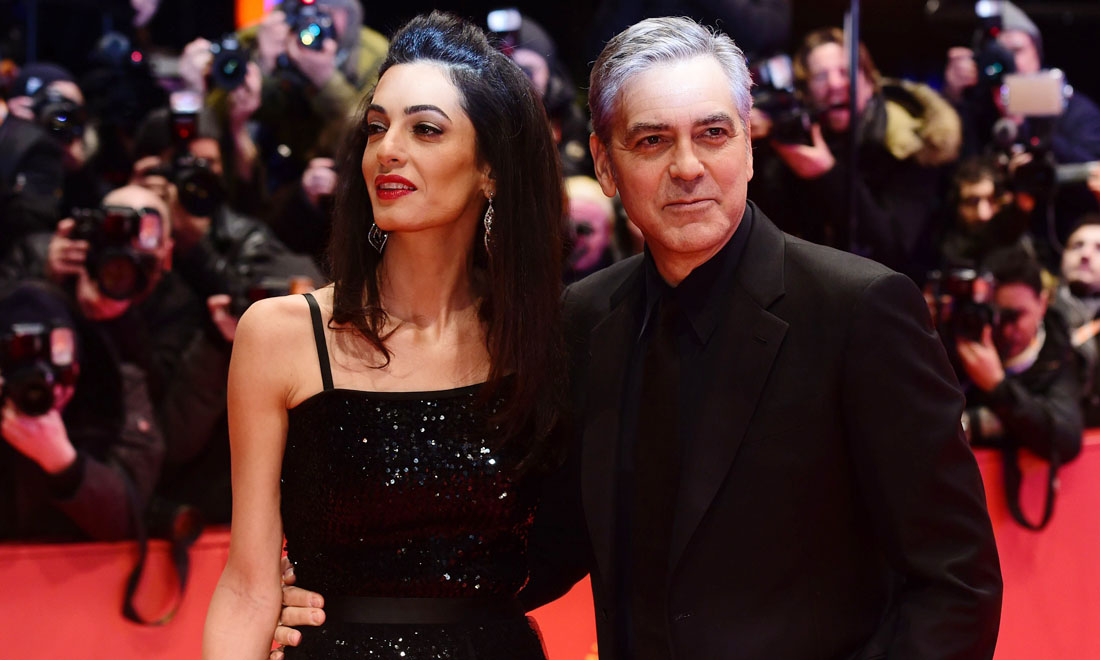 Perché George Clooney ha regalato un milione di dollari ai suoi amici